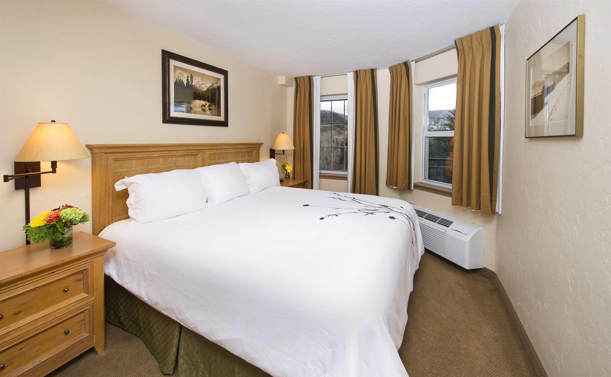 The Inn At Riverwalk Edwards Extérieur photo