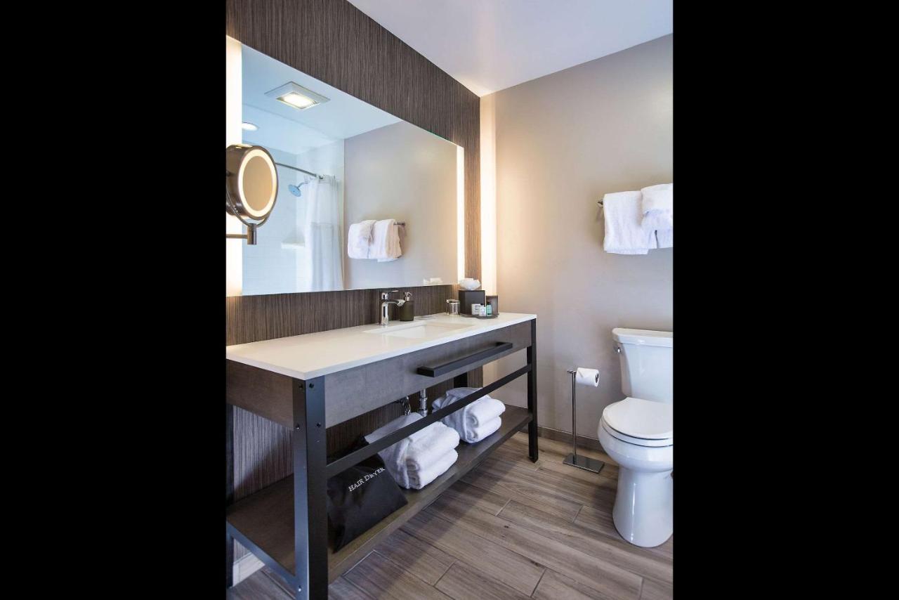 The Inn At Riverwalk Edwards Extérieur photo
